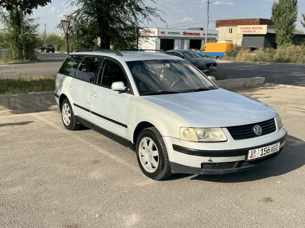Volkswagen Passat: 2000 г., 1.6 л, Механика, Бензин, Универсал: фото 7