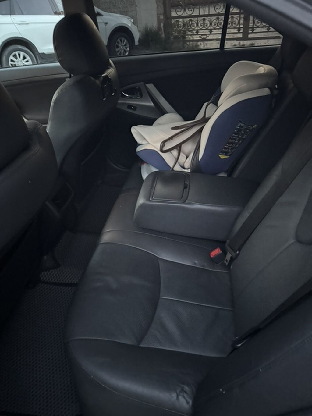 Toyota Camry: 2010 г., 2.5 л, Автомат, Бензин, Седан: фото 7