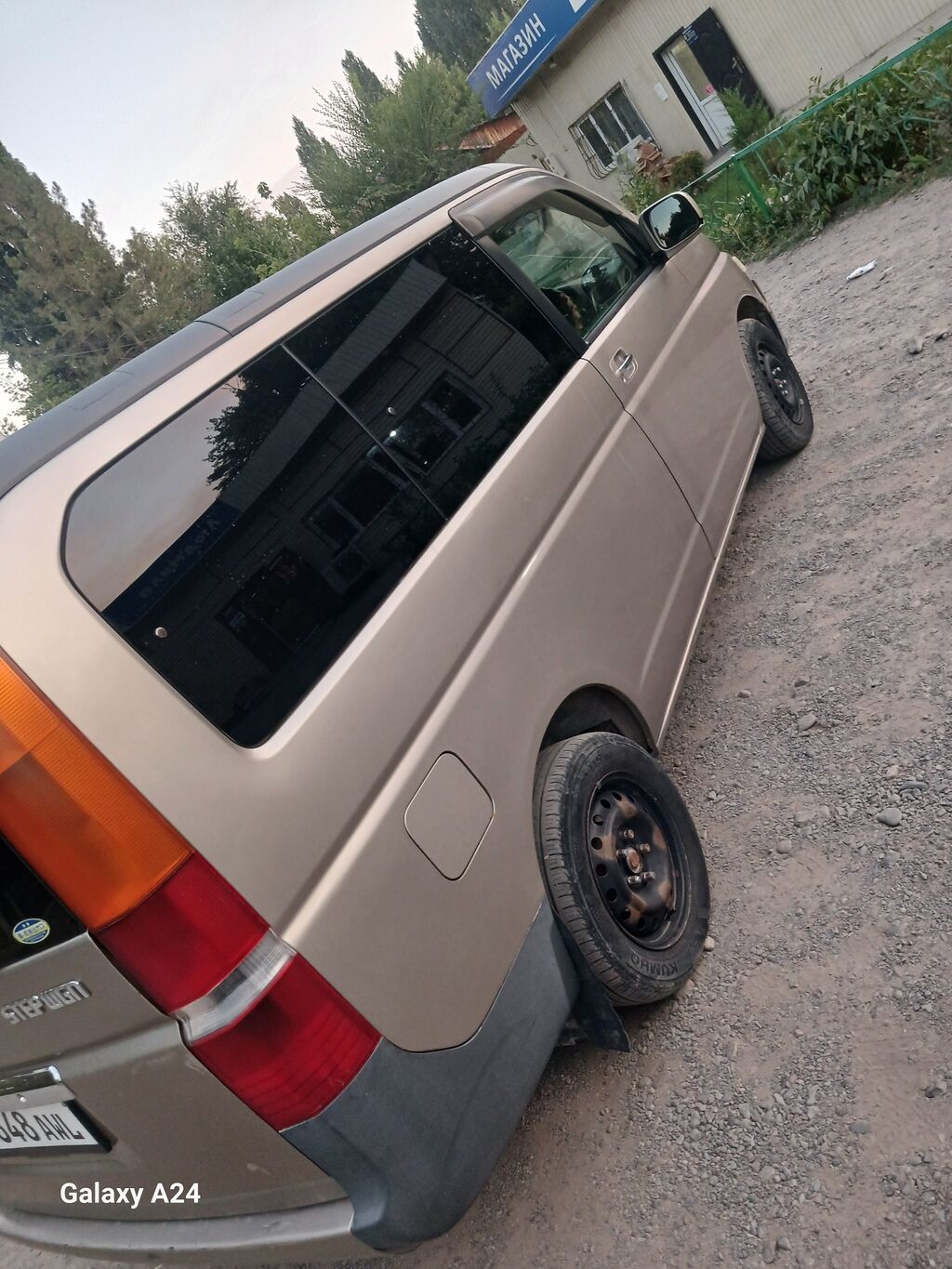 Honda Stepwgn: 2001 г., 2 л, Автомат, Бензин, Минивэн: фото 3