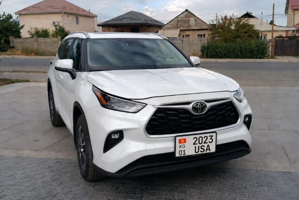 Toyota Highlander: 2023 г., 2.4 л, Автомат, Бензин, Кроссовер: фото 2