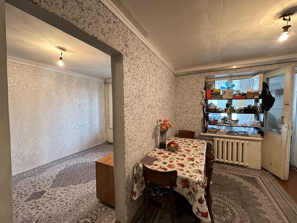 Срочно продаю 1 ком. кв. 30м², 51т.с.$ 10 мкр., ул. Байтик Баатыра: фото 7