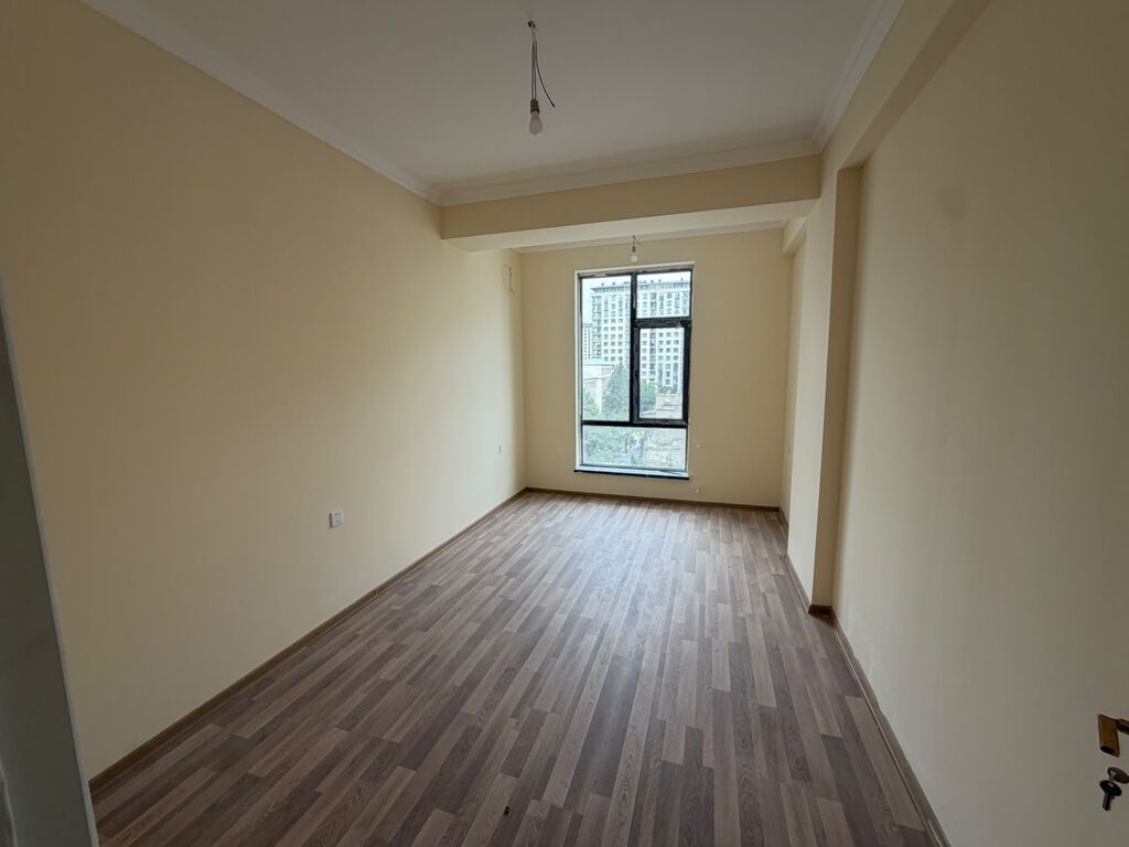 2 otaqlı, Yeni tikili, 83 kv. m