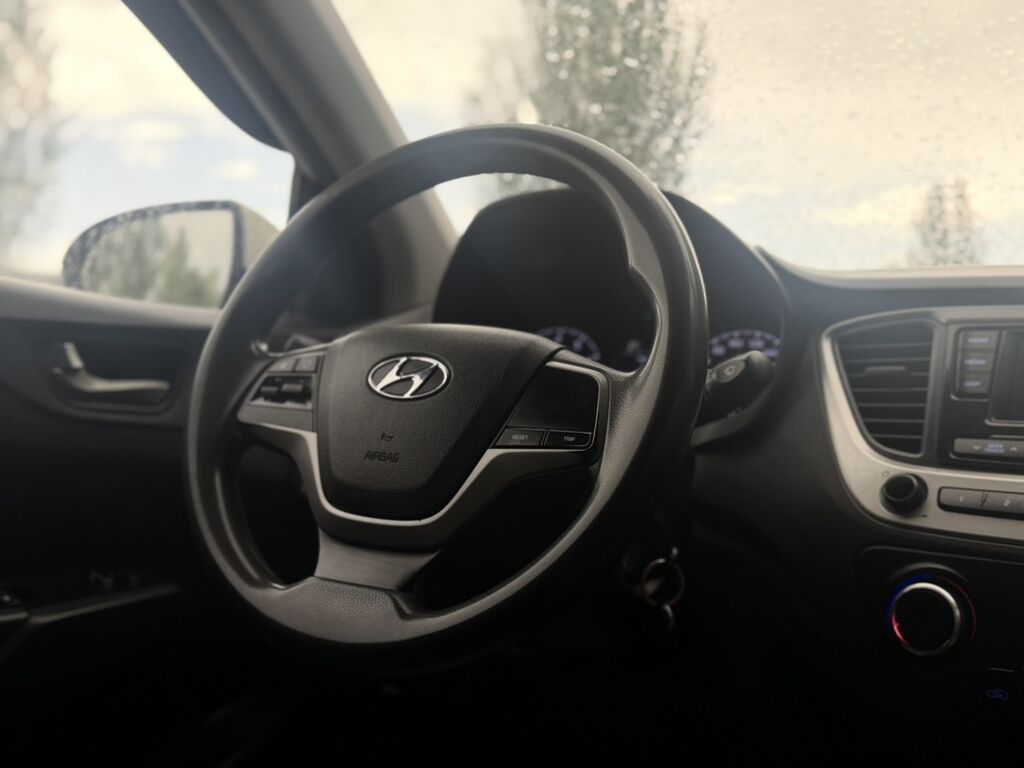 Hyundai Solaris: 2017 г., Автомат, Бензин, Седан: фото 6
