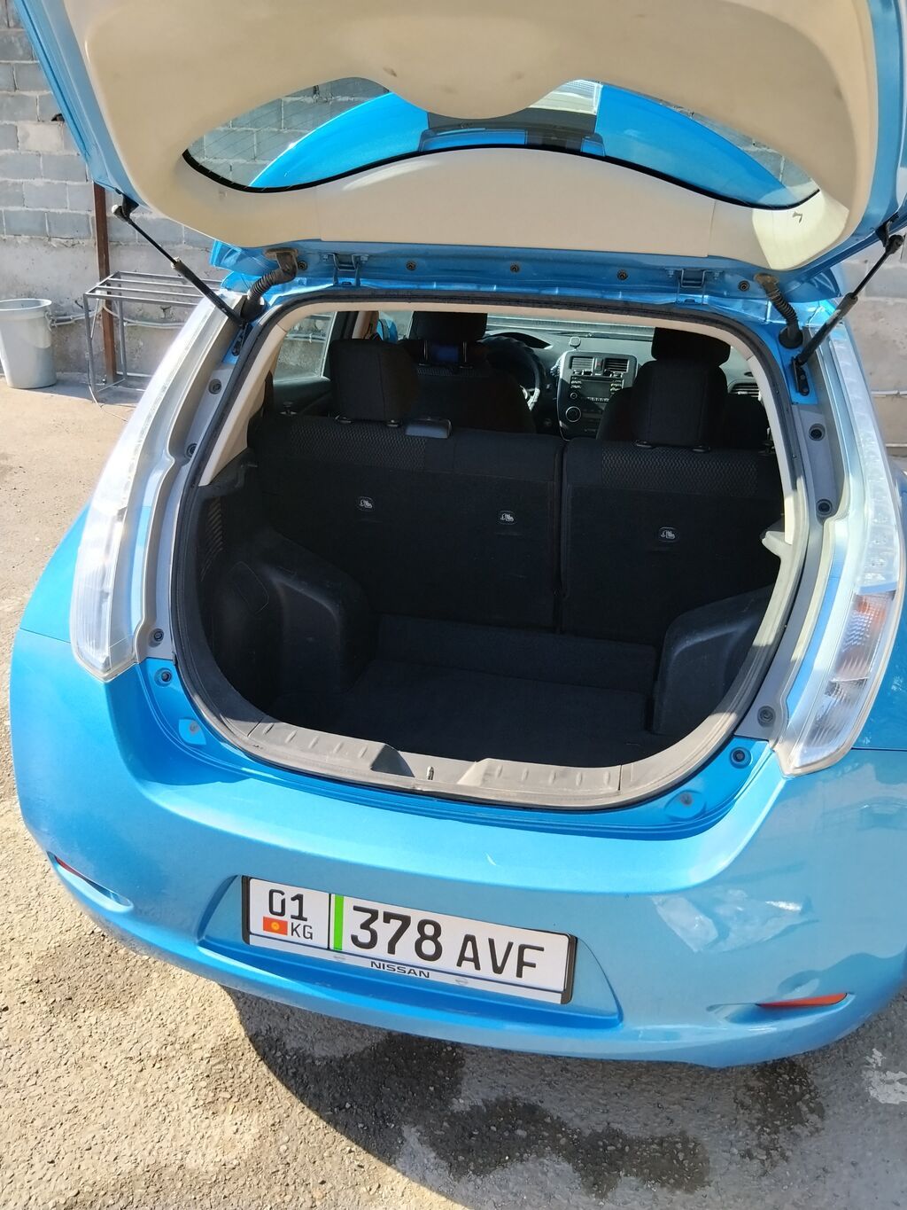 Nissan Leaf 2014 г., электромобиль: фото 8