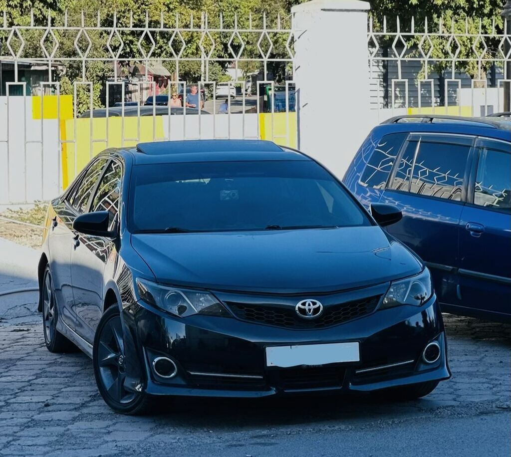Toyota Camry: 2013 г., 2.5 л, Вариатор, Гибрид, Седан: фото 1