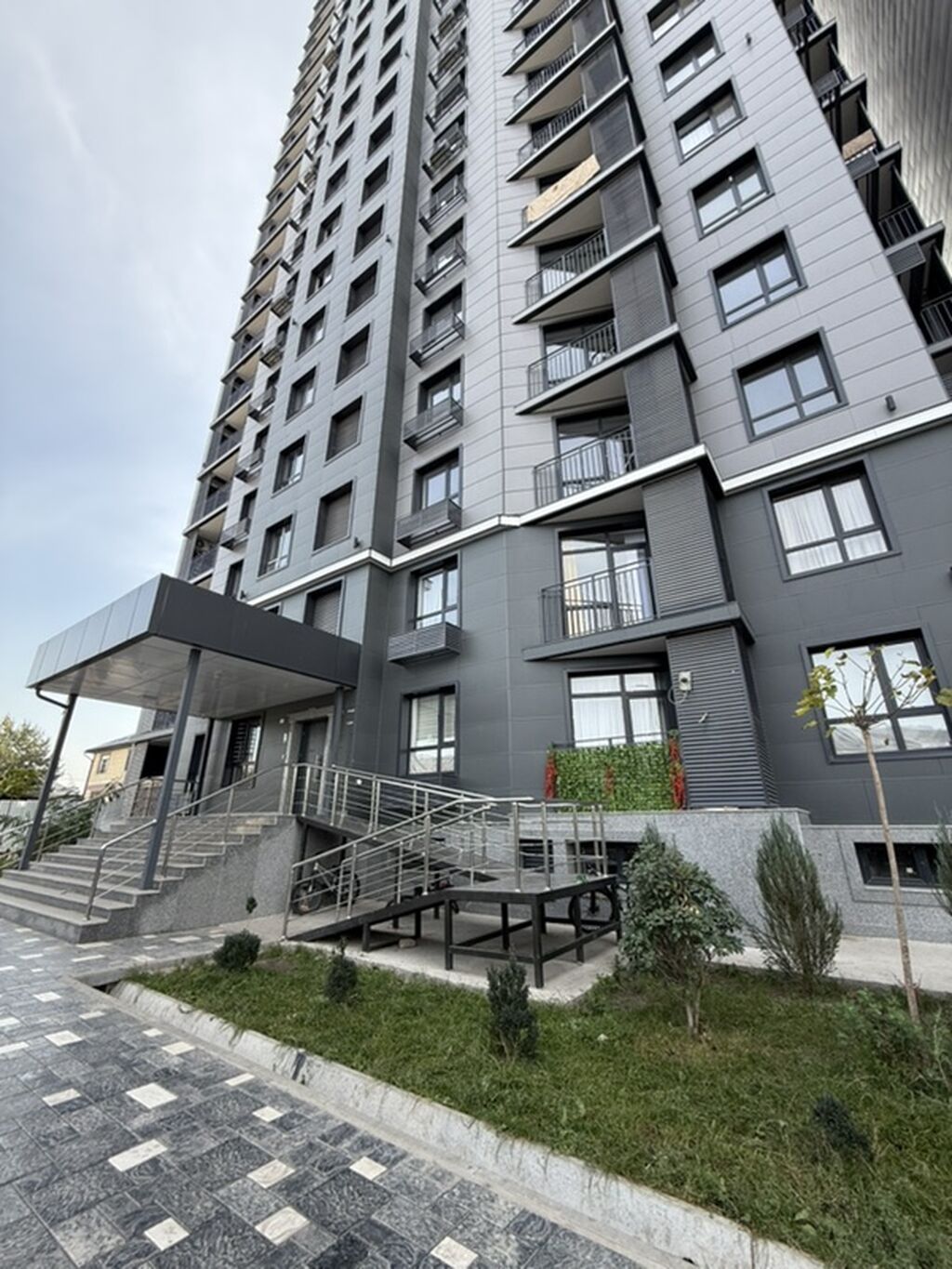 1 комната, 32 м², Пишпек Элитка, 8 этаж, Свежий ремонт: фото 2