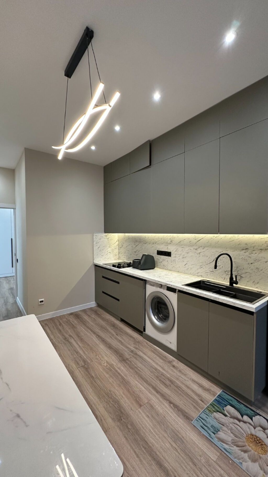 3 комнаты, 107 м², Асанбай мкр Элитка, 2 этаж, Дизайнерский ремонт: фото 2
