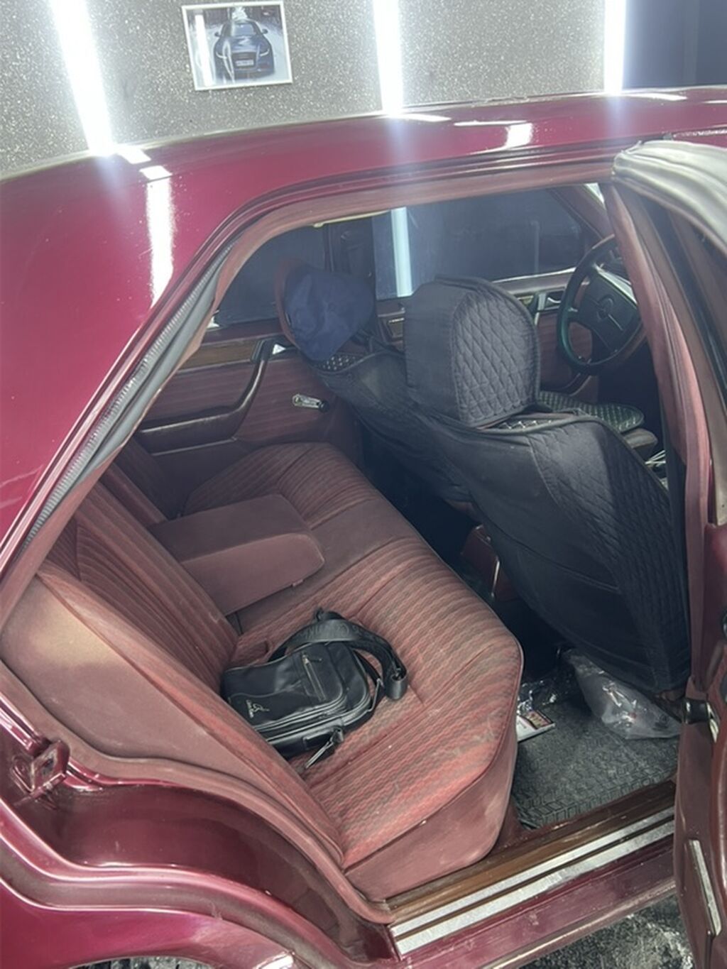 Mercedes-Benz W124: 1991 г., 2.3 л, Механика, Бензин, Седан: фото 6