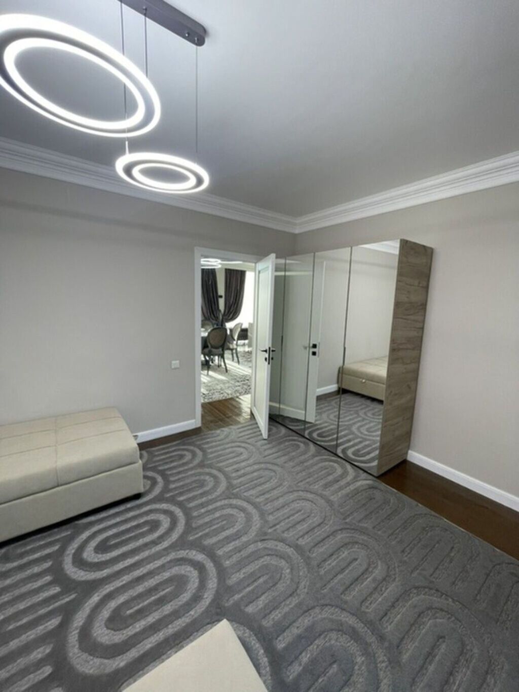 4 комнаты, 150 м², 8 мкр Индивидуалка, 6 этаж, Дизайнерский ремонт: фото 2