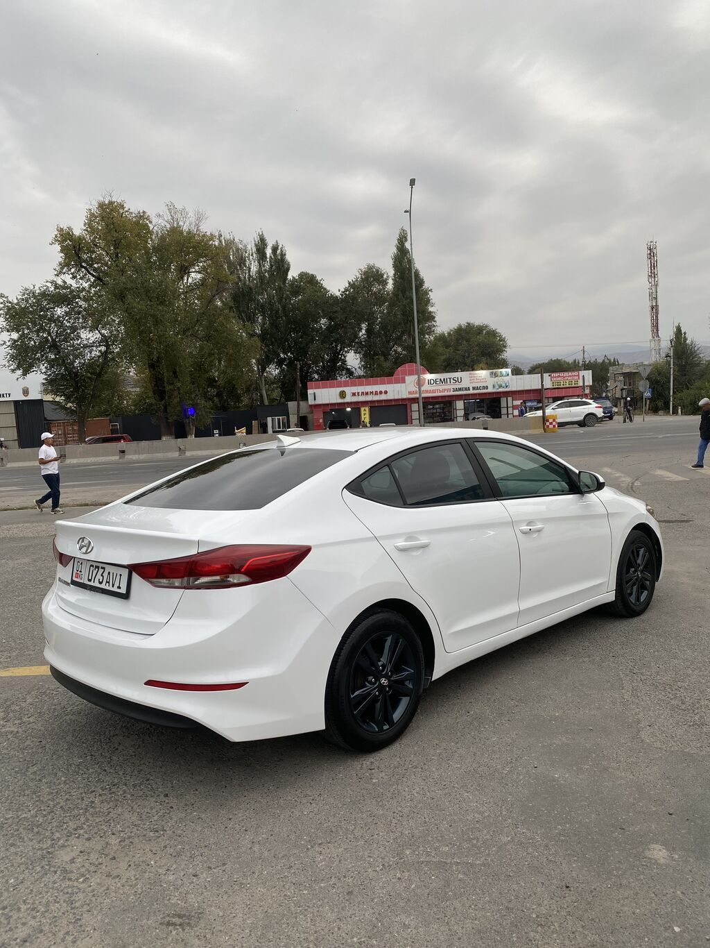 Hyundai Elantra: 2016 г., 2 л, Автомат, Бензин, Седан: фото 7
