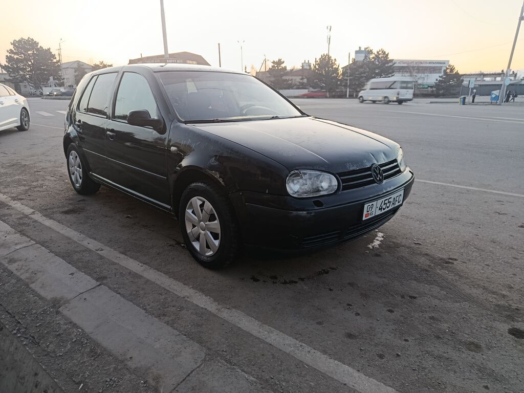 Volkswagen Golf: 2002 г., 1.6 л, Механика, Бензин, Хэтчбэк: фото 2