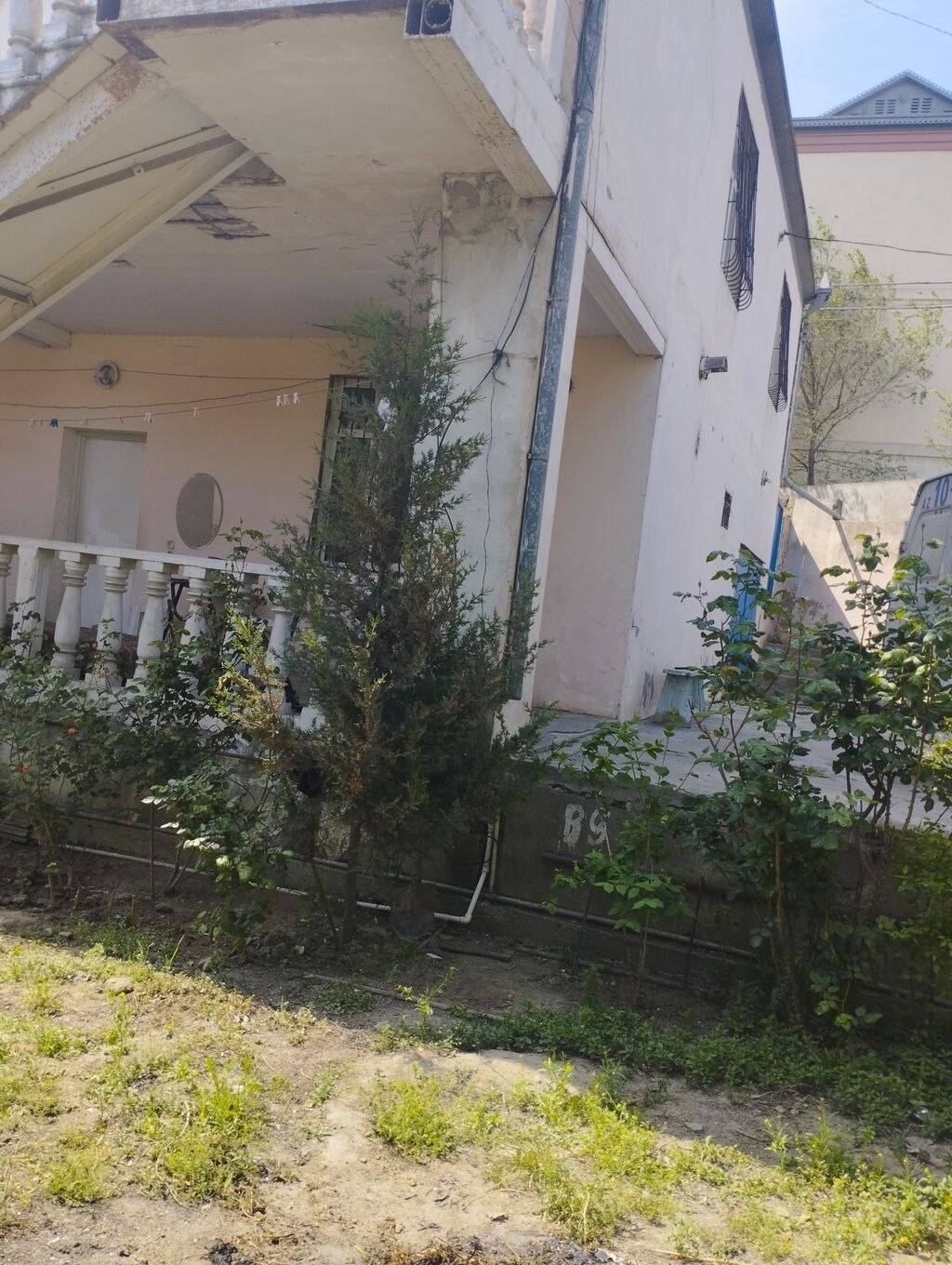 5 otaqlı, 240 kv. m, Kredit yoxdur, Təmirsiz