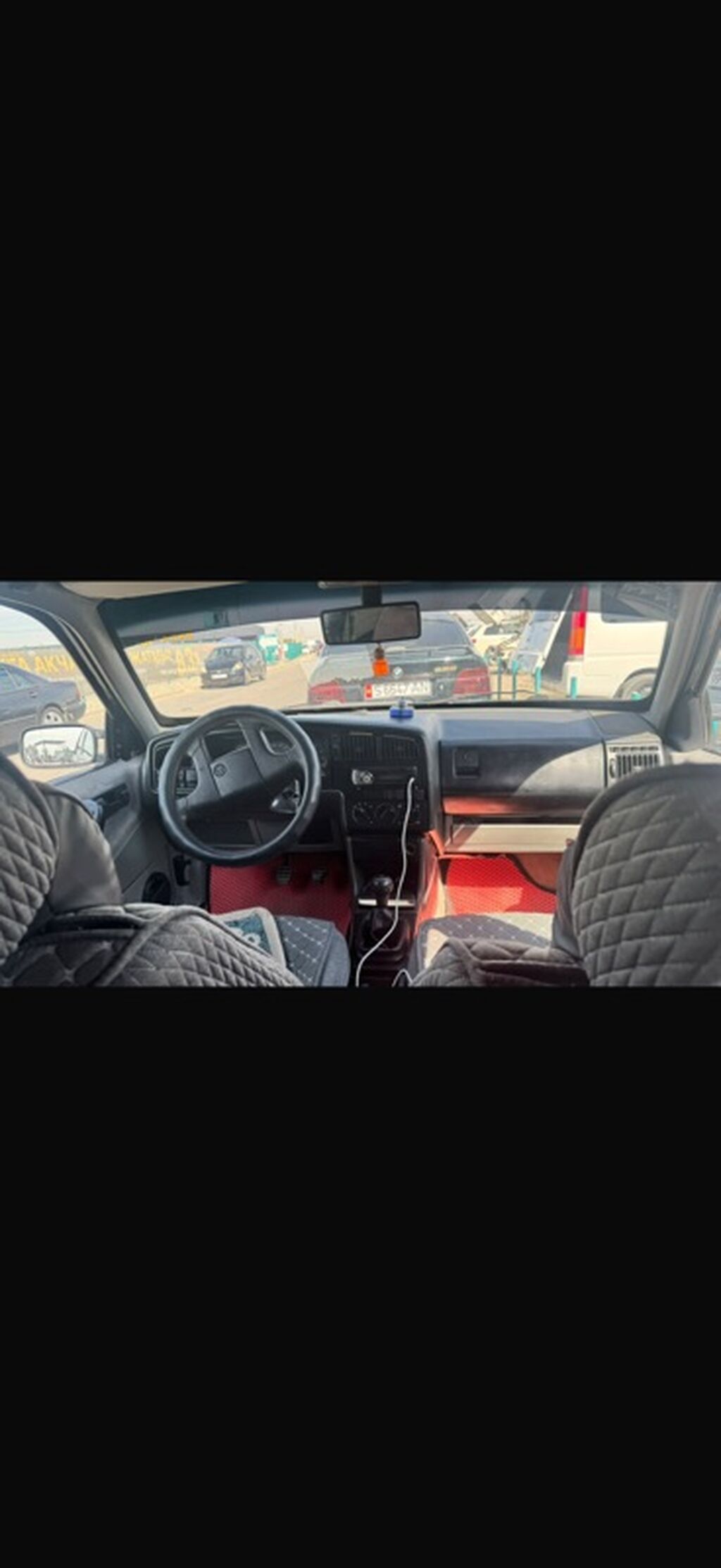 Volkswagen Passat: 1993 г., Механика, Седан: фото 4