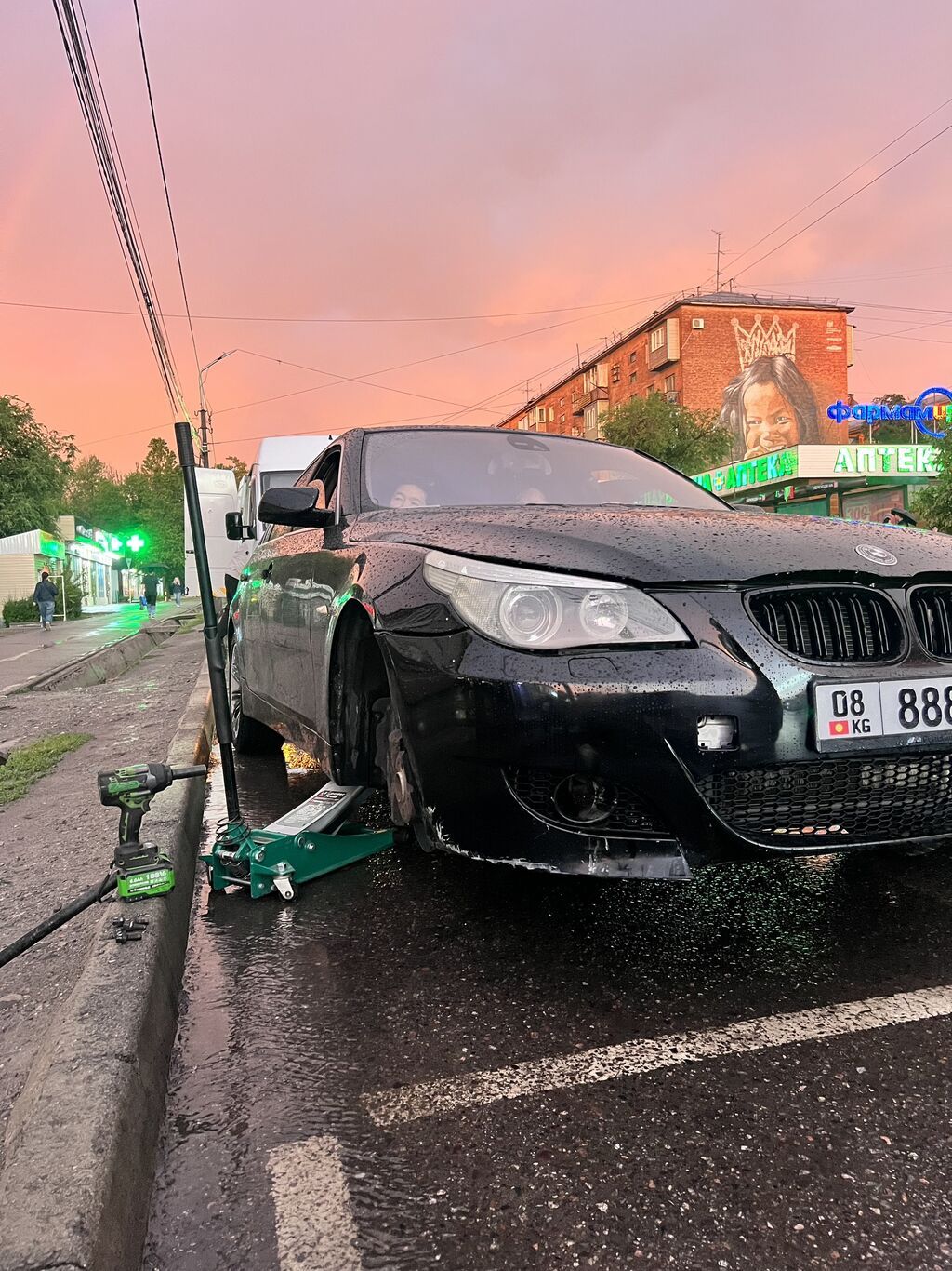 Шиномонтаж, Балансировка колес, Замена колес, Замена шин, Круглосуточно, Специализация: Легковое авто, Бус, Грузовой транспорт: фото 4