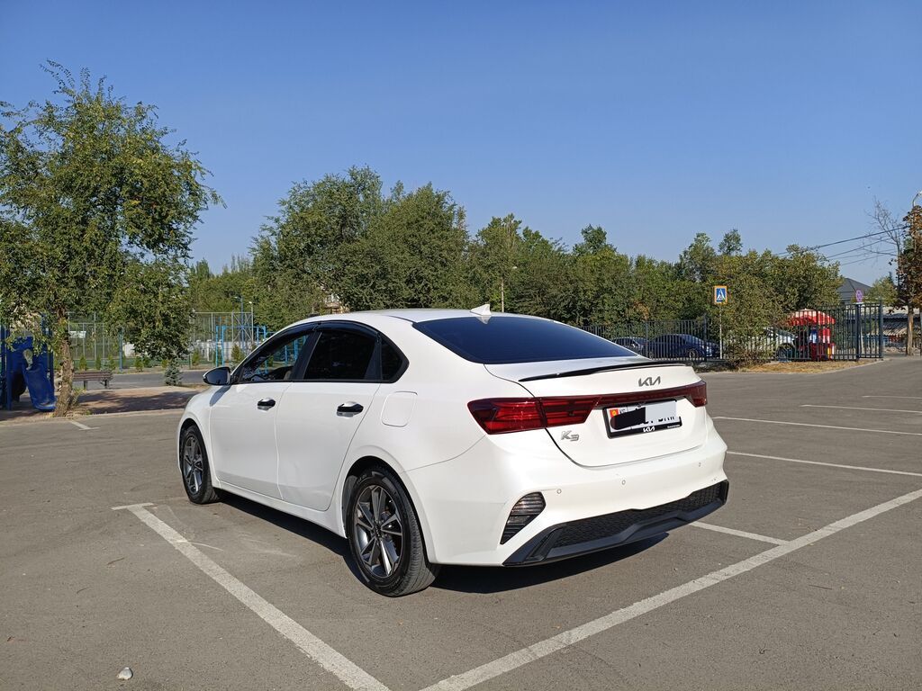 Kia K3: 2021 г., 1.6 л, Автомат, Бензин, Седан: фото 2