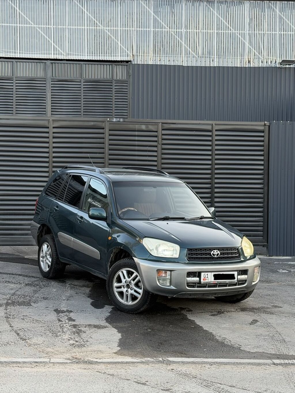 Toyota RAV4: 2002 г., 2 л, Автомат, Бензин, Кроссовер: фото 1