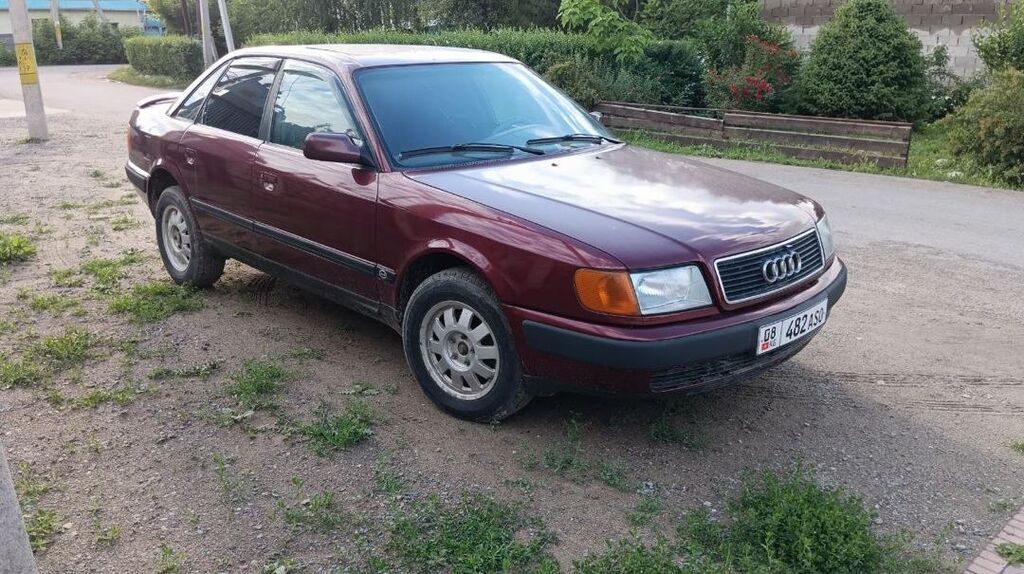 Audi 100