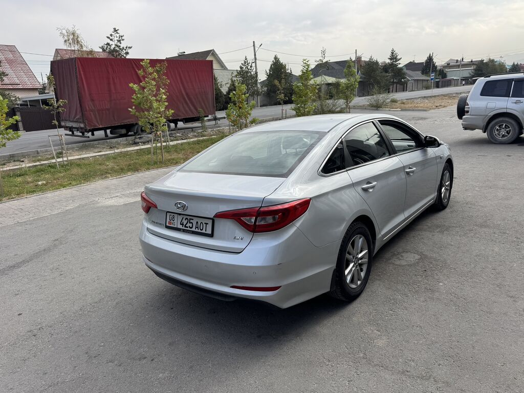 Hyundai Sonata: 2017 г., 2 л, Автомат, Газ, Седан: фото 4