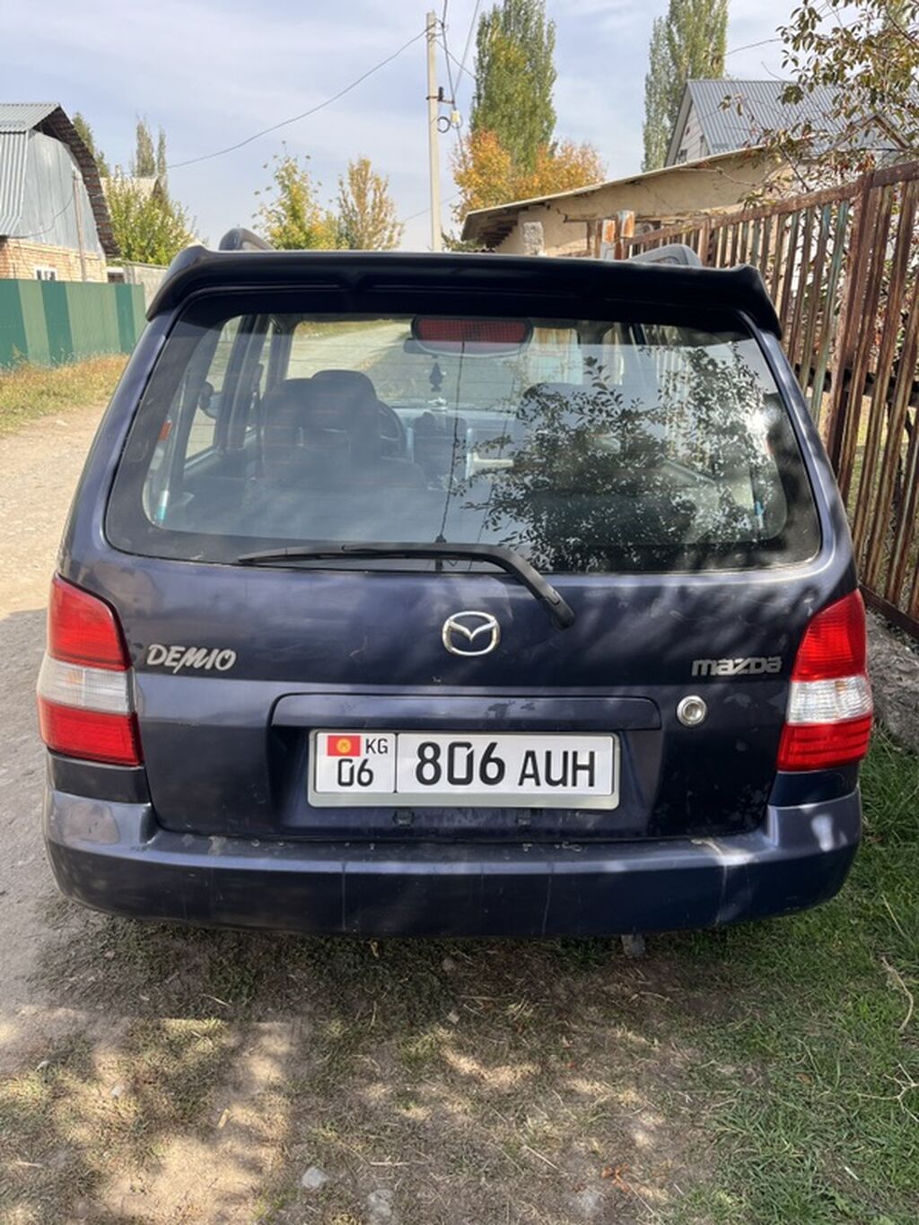 Mazda Demio: 2001 г., 1.5 л, Механика, Бензин, Хэтчбэк: фото 2