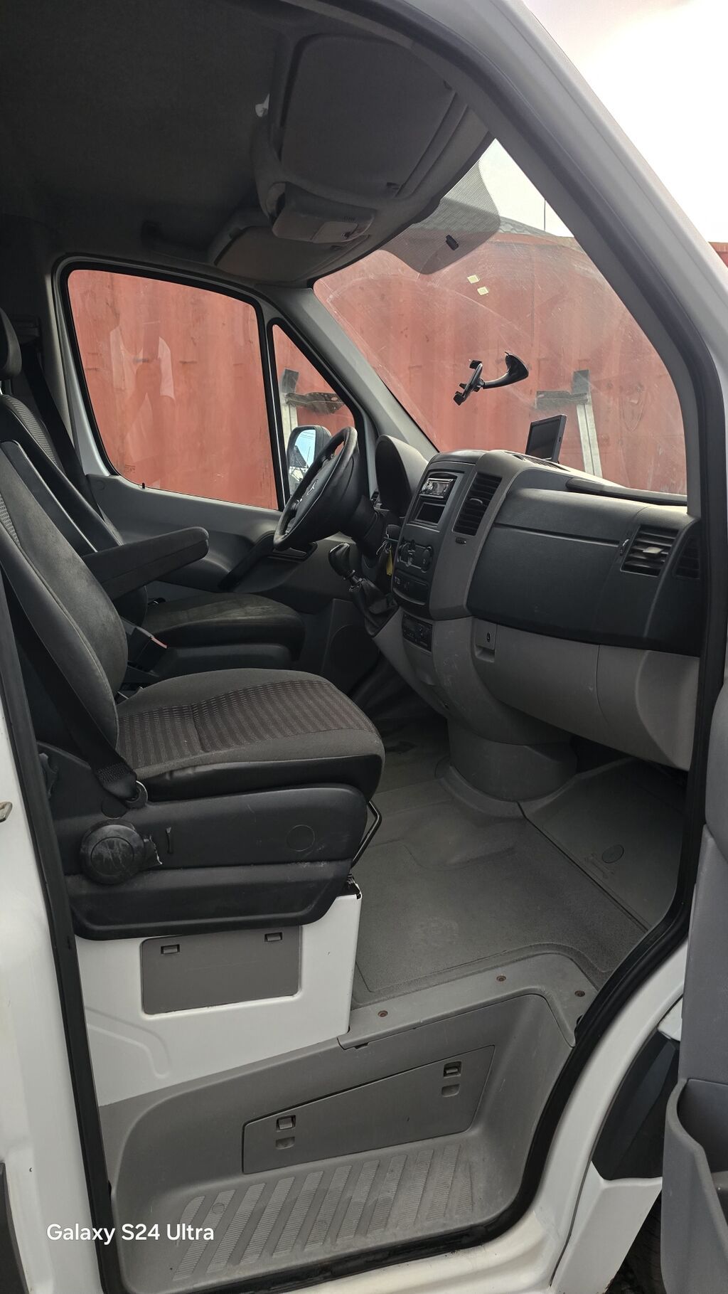 Mercedes-Benz Sprinter 516 sdi Характеристики: - Первая регистрация: фото 5