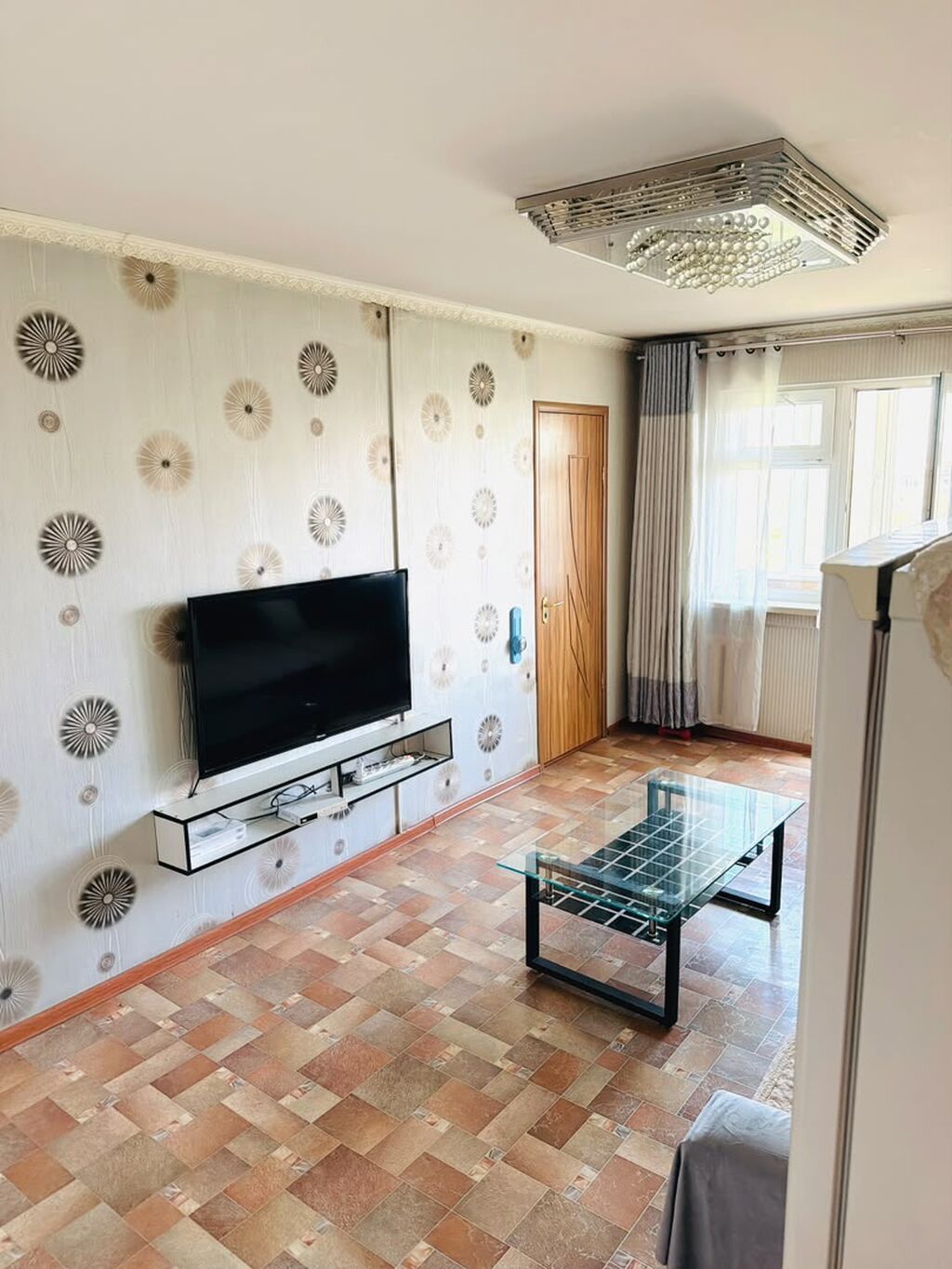 3 комнаты, 53 м², Карпинка 104 серия, 5 этаж, Евроремонт: фото 2