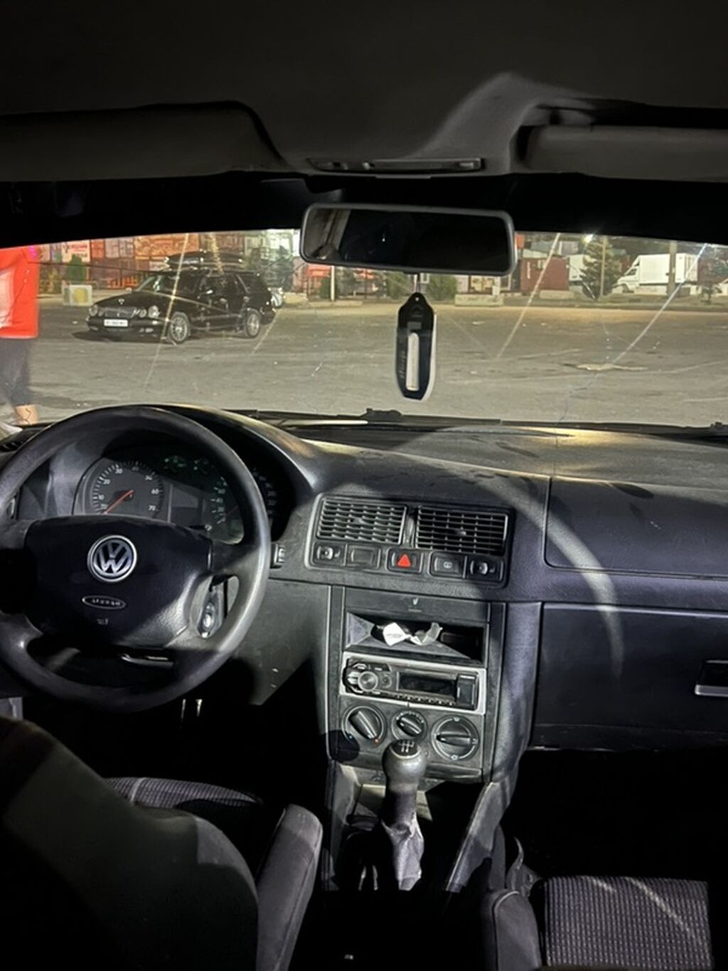 Volkswagen Golf: 2002 г., 1.6 л, Механика, Бензин, Хэтчбэк: фото 6
