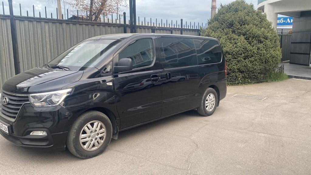 Hyundai Grand Starex: 2019 г., 2.5 л, Автомат, Дизель, Минивэн: фото 3