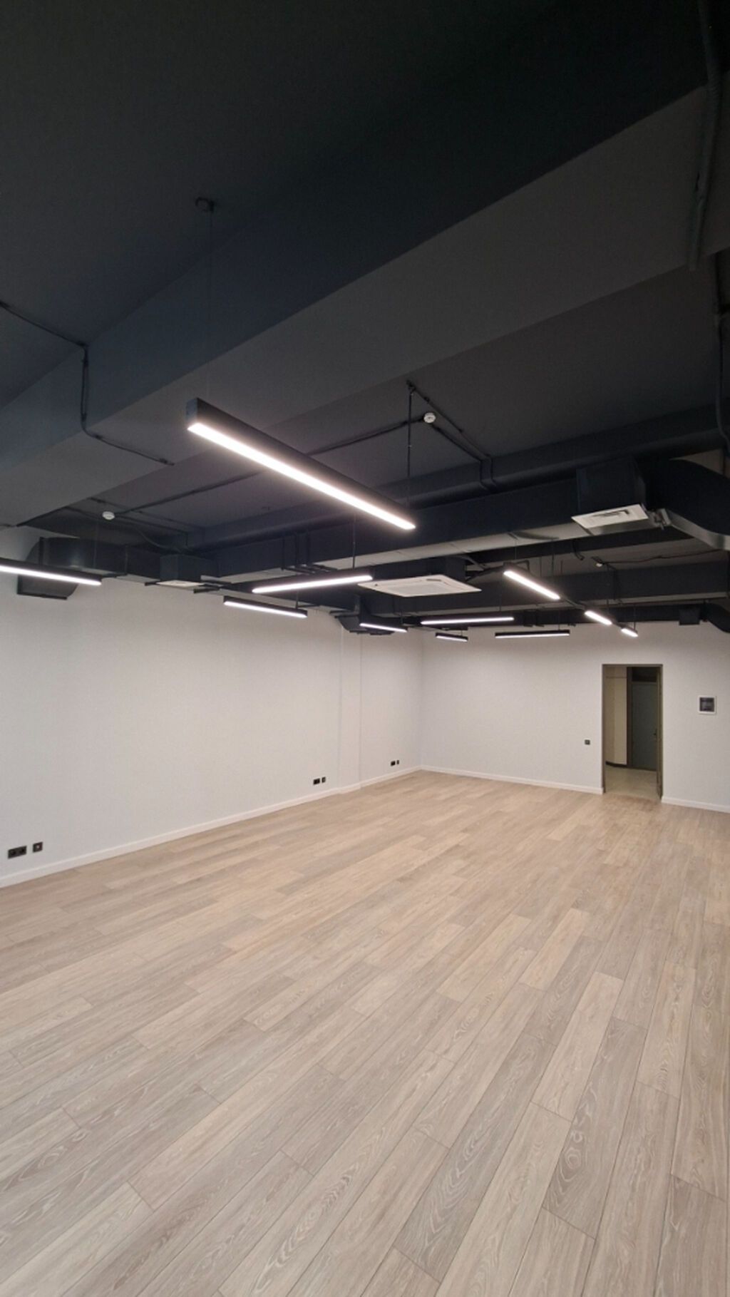 Аренда офисов, 57 м², В бизнес центре, С отдельным сан узлом, С системой безопасности, С юридическим адресом: фото 3