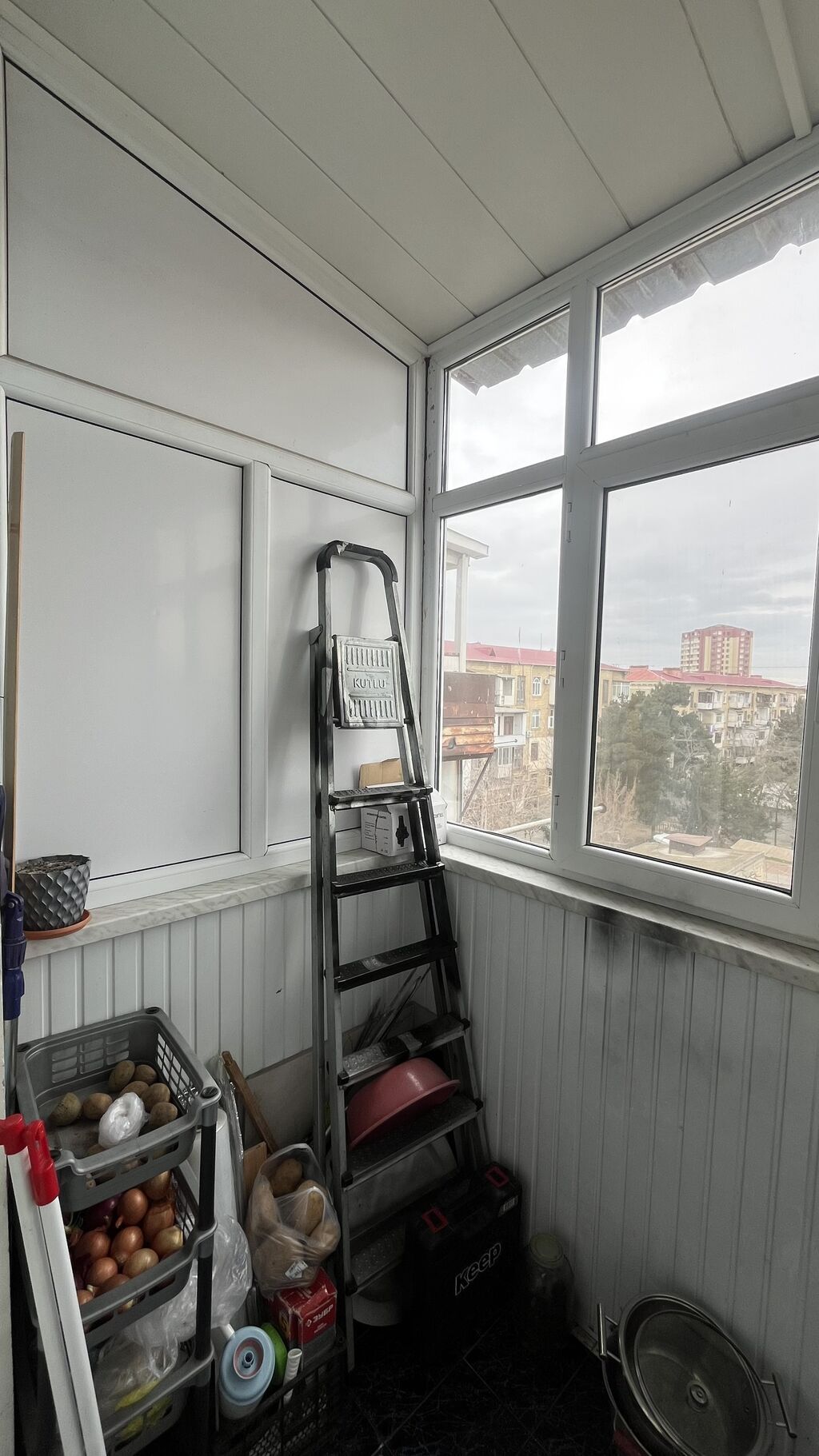 Sumqayıt, 3 otaqlı, Köhnə tikili, 92 kv. m