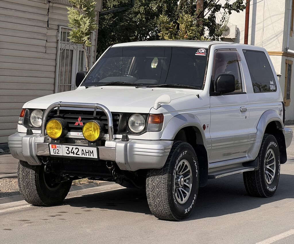 Mitsubishi Pajero: 1992 г., 2.5 л, Автомат, Дизель, Внедорожник: фото 5