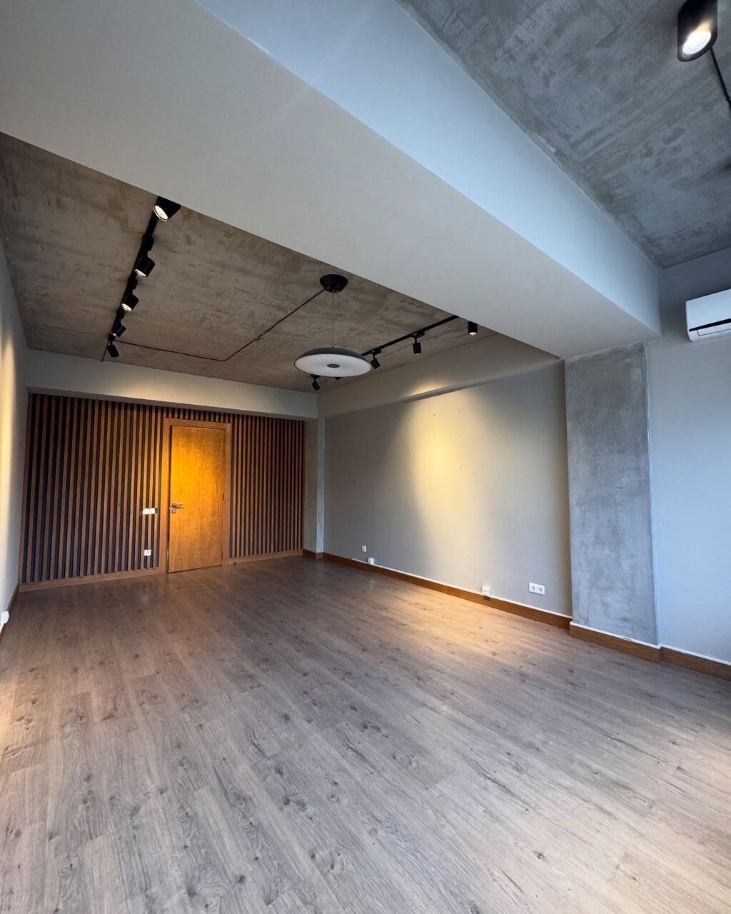 4 комнаты, 165 м², 8 мкр Элитка, 3 этаж, Евроремонт: фото 7