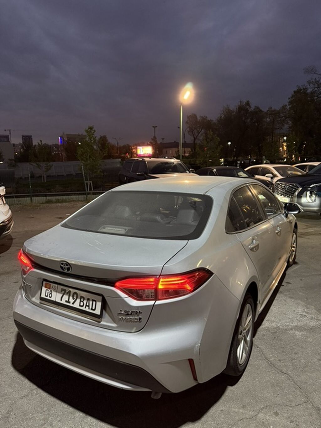 Toyota Corolla: 2020 г., 1.8 л, Вариатор, Гибрид, Седан: фото 6