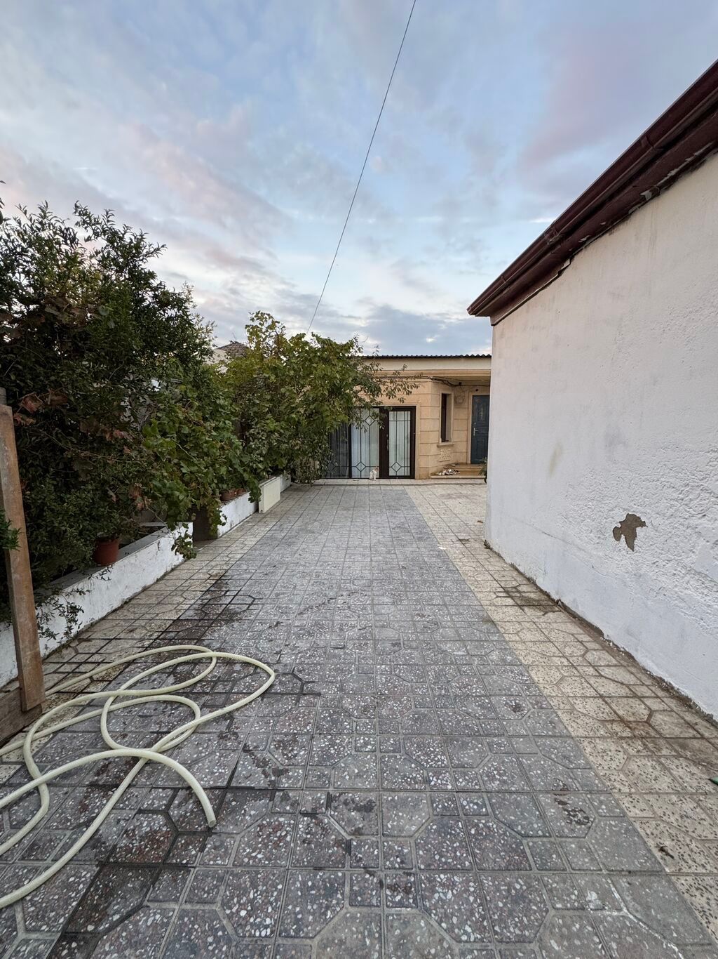 Binəqədi qəs. 3 otaqlı, 100 kv. m, Kredit yoxdur, Yeni təmirli