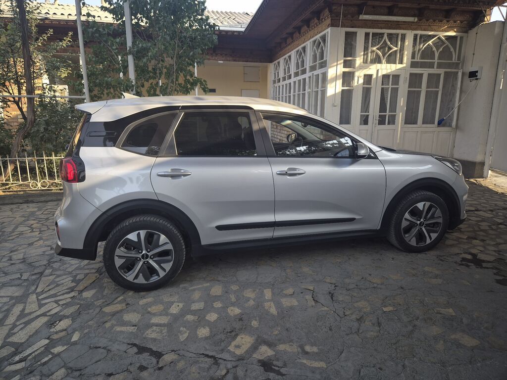 Kia Niro: 2022 г., Автомат, Электромобиль, Кроссовер: фото 4