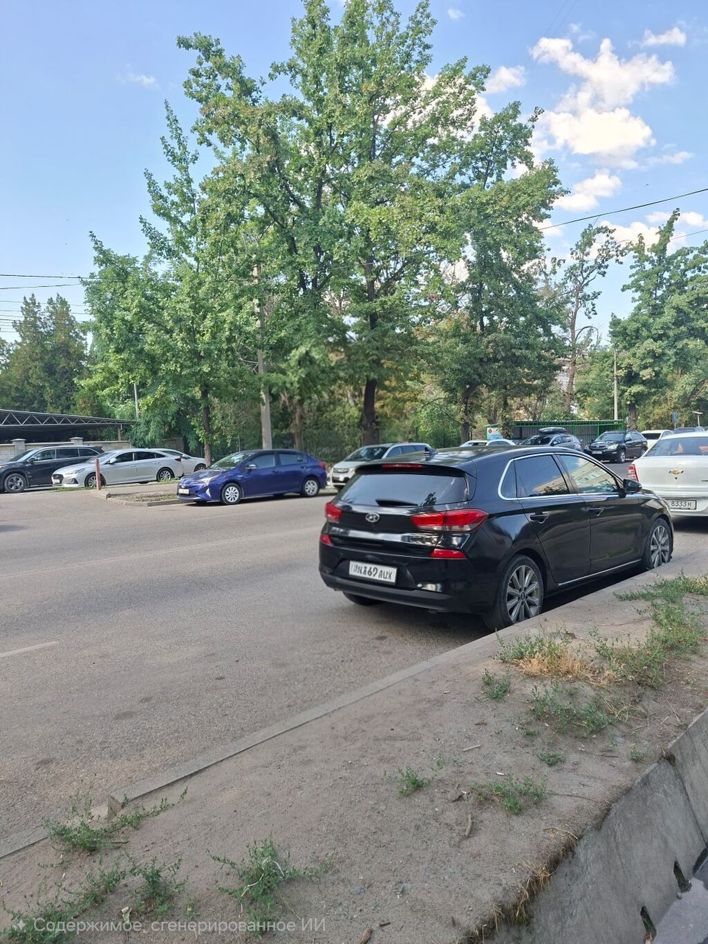Hyundai Elantra: 2017 г., 2 л, Автомат, Бензин, Хэтчбэк: фото 2