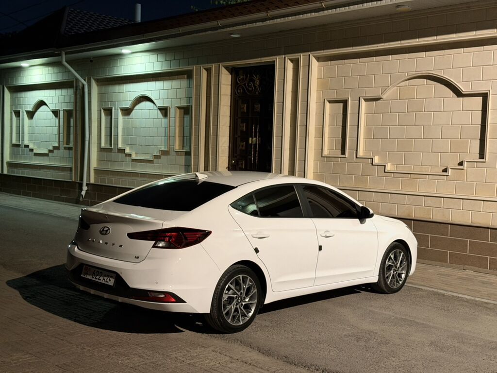 Hyundai Avante: 2019 г., 1.6 л, Автомат, Бензин, Седан: фото 6