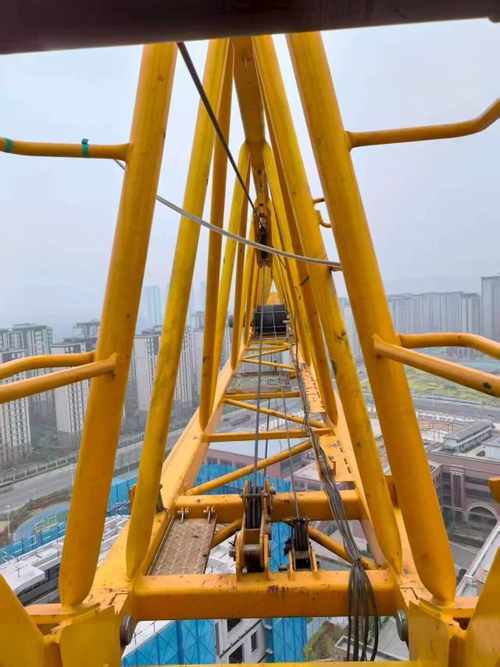 Башенный кран в аренду 10тонн, высота 80 метров. Стрела 70 метров!: фото 2
