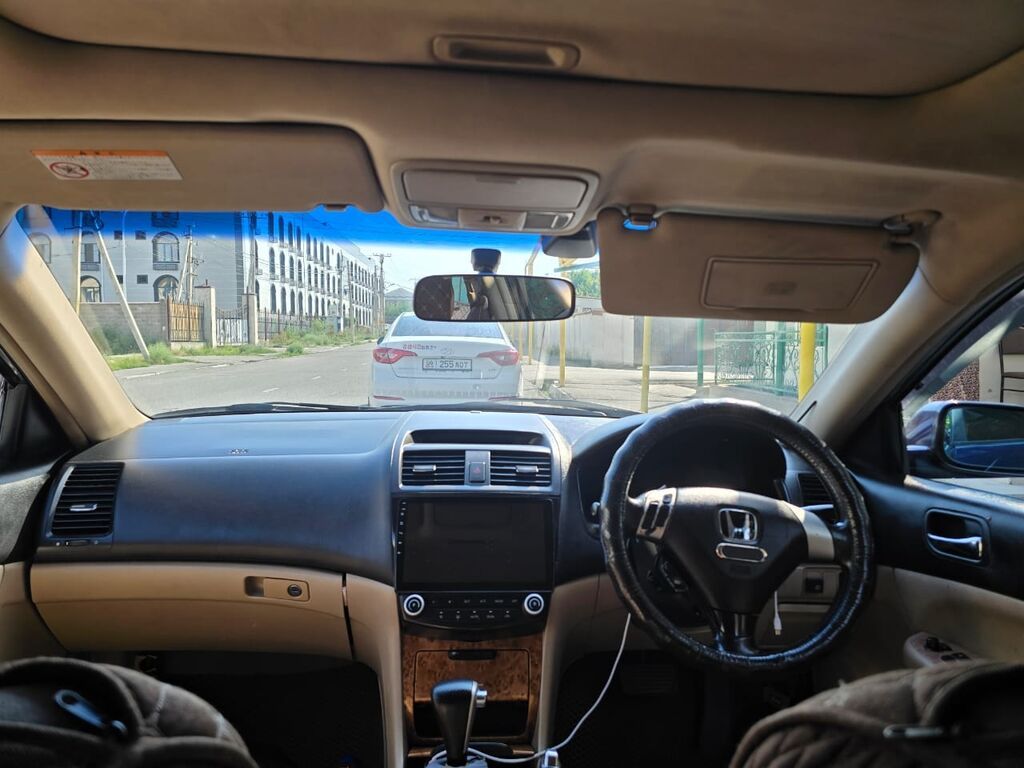 Honda Accord: 2003 г., 2.4 л, Автомат, Газ, Универсал: фото 8