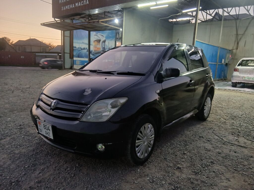 Toyota Ist: 2003 г., 1.3 л, Автомат, Бензин, Хэтчбэк: фото 2