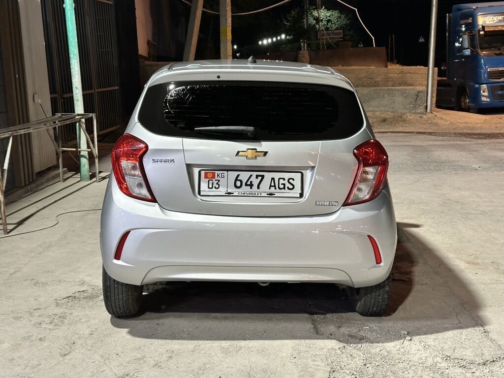 Chevrolet Spark: 2016 г., 1 л, Механика, Бензин, Хэтчбэк: фото 4