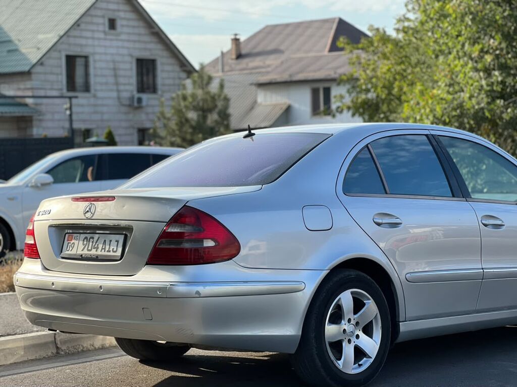 Mercedes-Benz E-Class: 2004 г., 3.2 л, Бензин, Седан: фото 6