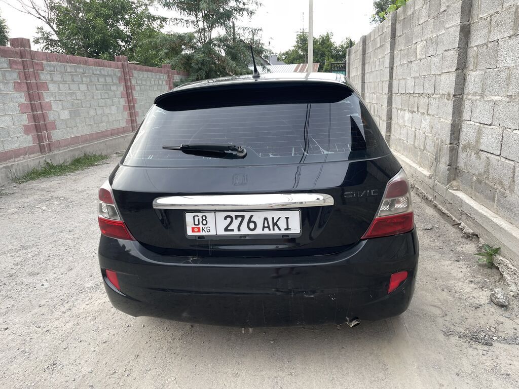 Honda Civic: 2004 г., 1.7 л, Механика, Бензин: фото 2