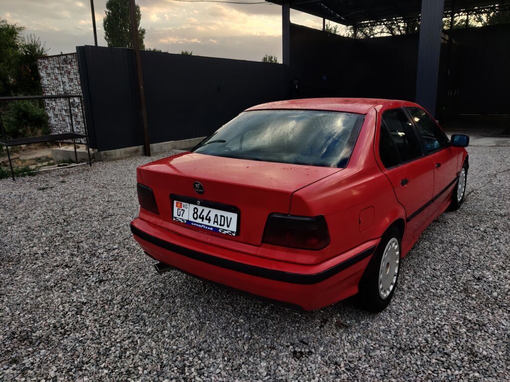 BMW 3 series: 1991 г., 1.8 л, Механика, Бензин, Седан: фото 2