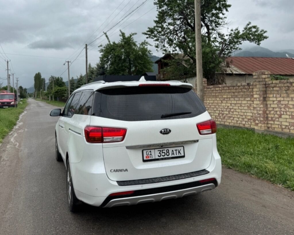 Сдаю Kia Carnival, Посуточно, Без водителя, | Водительские права, От 18 лет: фото 3