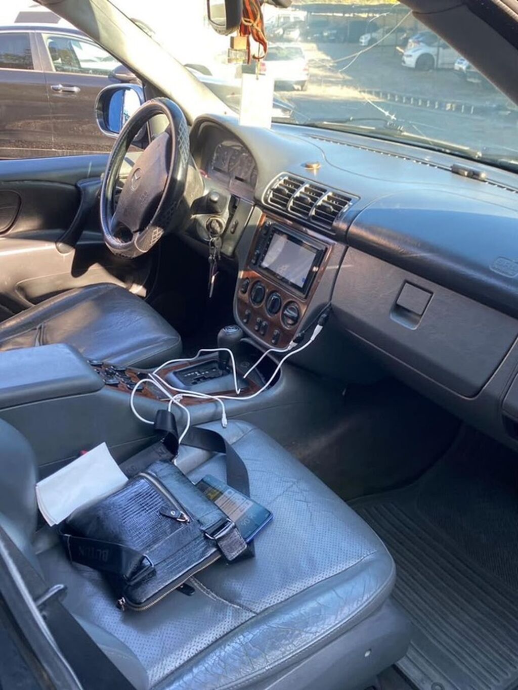 Mercedes-Benz ML-Class: 1999 г., 3.2 л, Автомат, Бензин, Кроссовер: фото 6