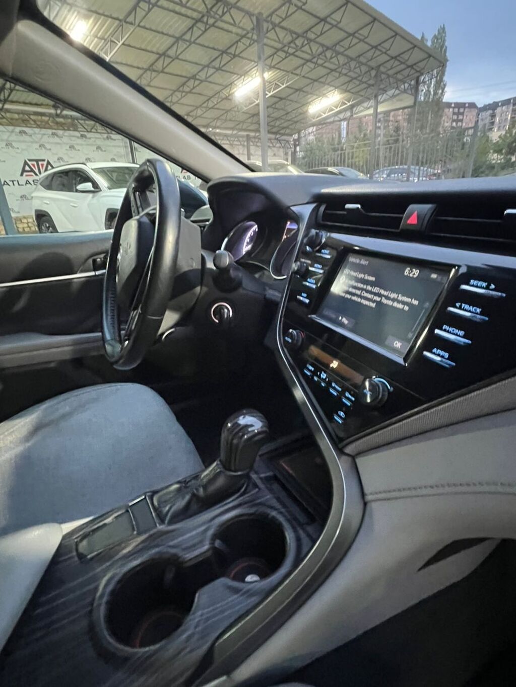 Toyota Camry: 2019 г., 2.5 л, Автомат, Бензин, Седан: фото 5