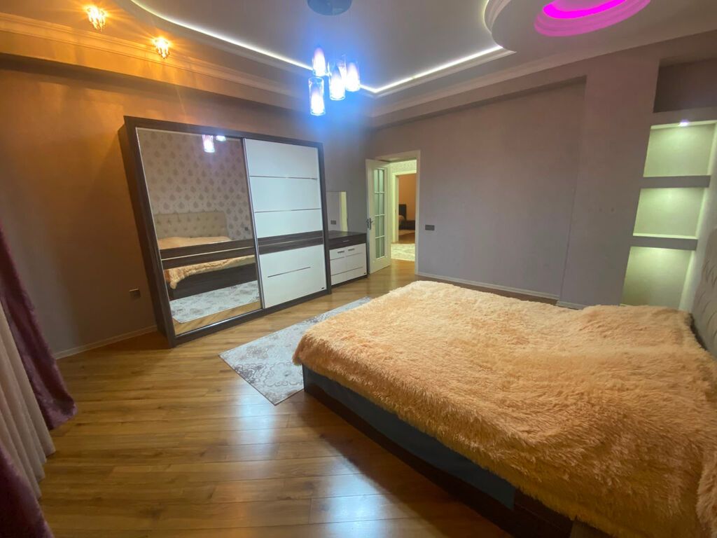 3 otaqlı, Yeni tikili, 108 kv. m