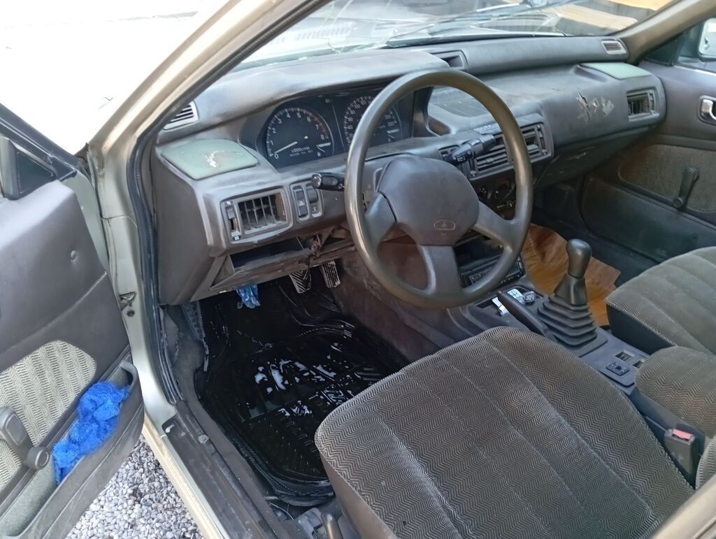 Mitsubishi Galant: 1989 г., 1.8 л, Механика, Бензин, Седан: фото 6