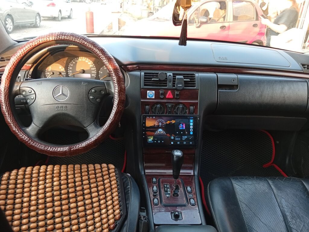 Mercedes-Benz 220: 2001 г., 2.2 л, Автомат, Дизель, Универсал: фото 7