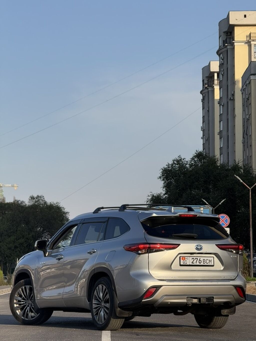 Toyota Highlander: 2021 г., Гибрид, Кроссовер: фото 3